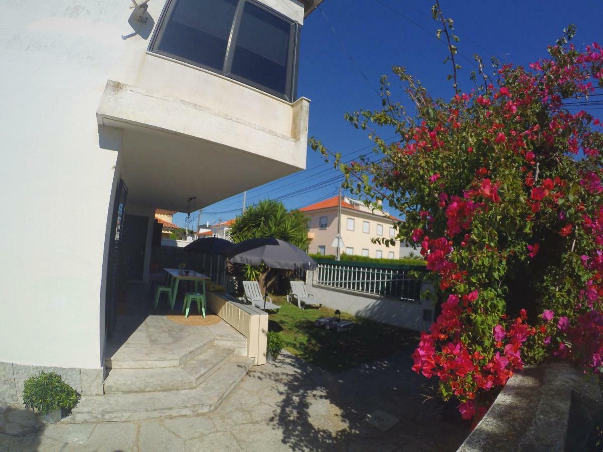 Lisbon Waves Surf Lodge Almada Exterior photo